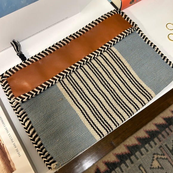 Cute Boho Clutch - Picture 1 of 3